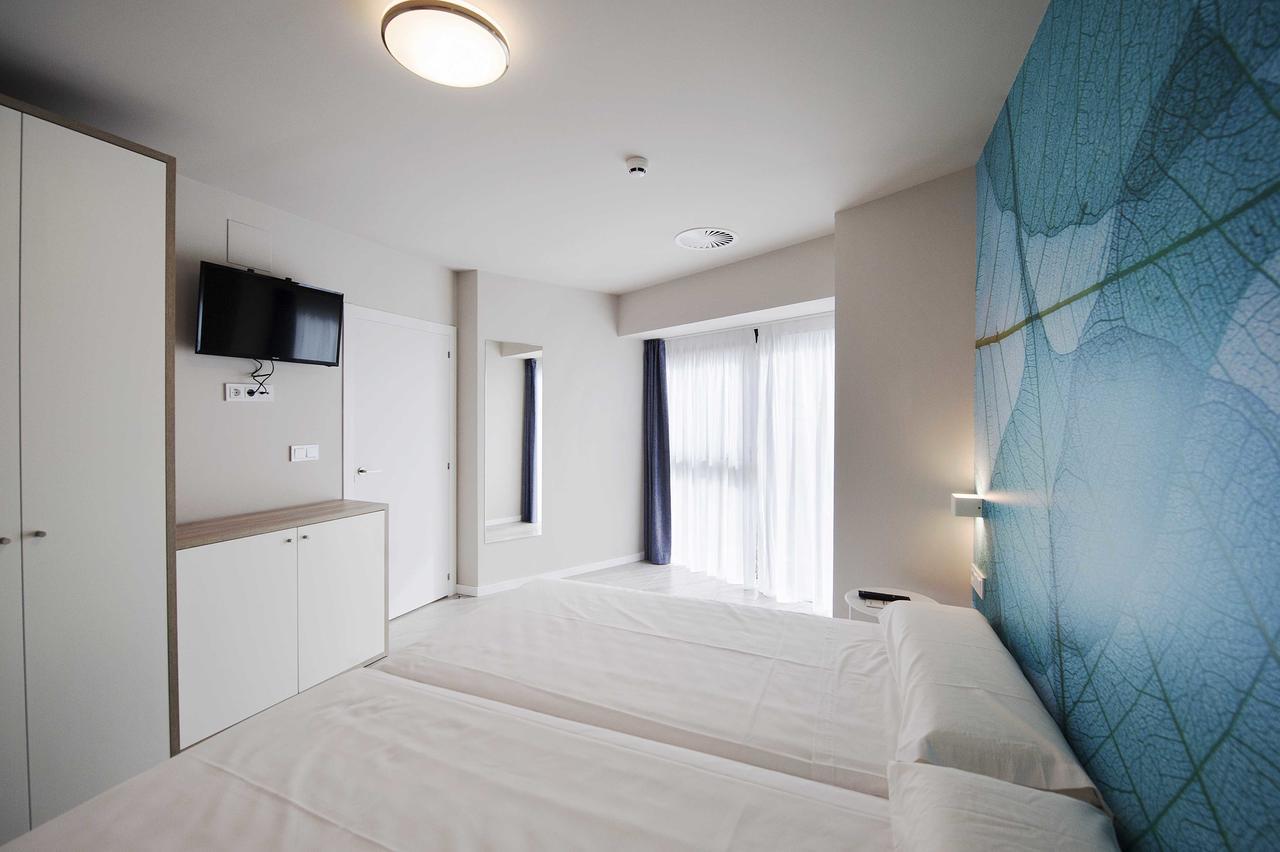 Apartamentos Divan Vitoria-Gasteiz Esterno foto