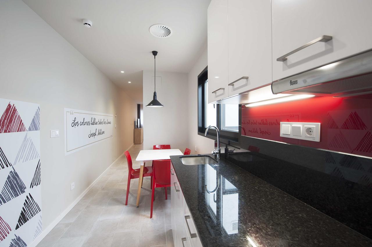 Apartamentos Divan Vitoria-Gasteiz Esterno foto